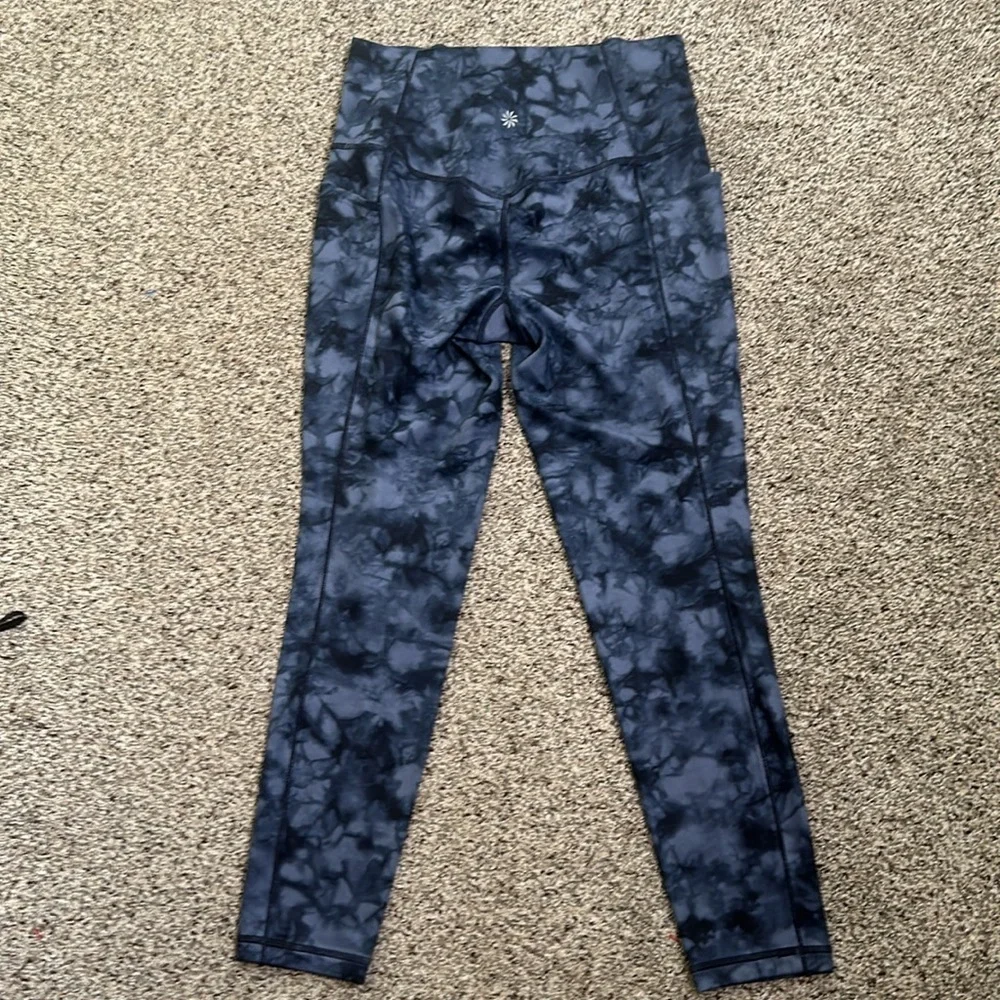 Athleta elation thighs 7/8 size small blue active wear . Gym , workout